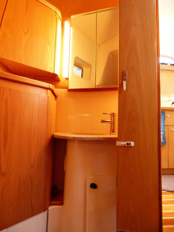 1998 Tiara Yachts 4000 Express