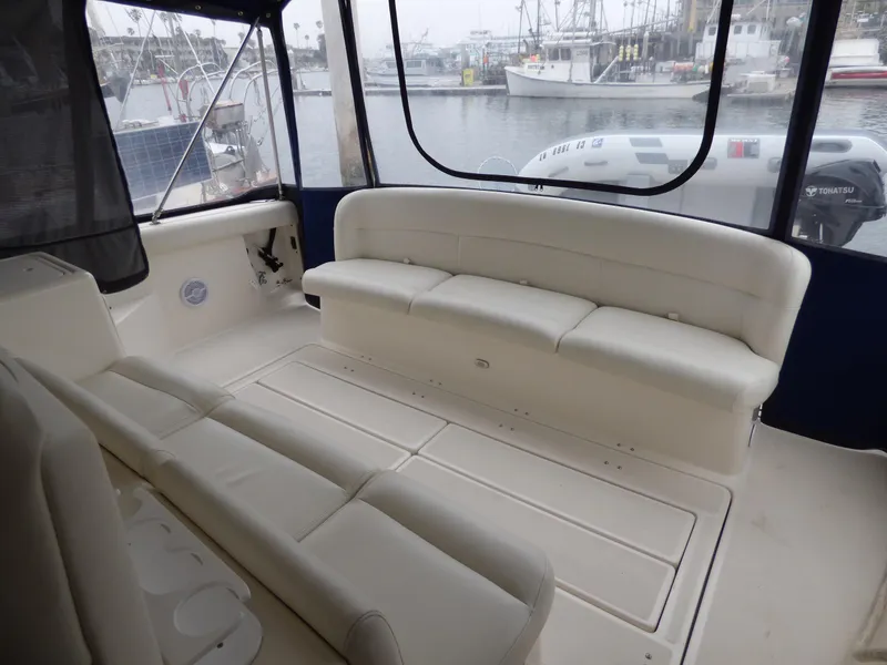 1998 Tiara Yachts 4000 Express