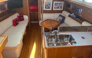 2012 Catalina 355