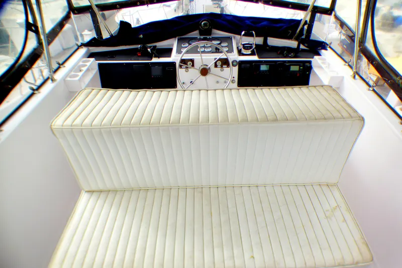 1982 Californian 38 LRC Sedan