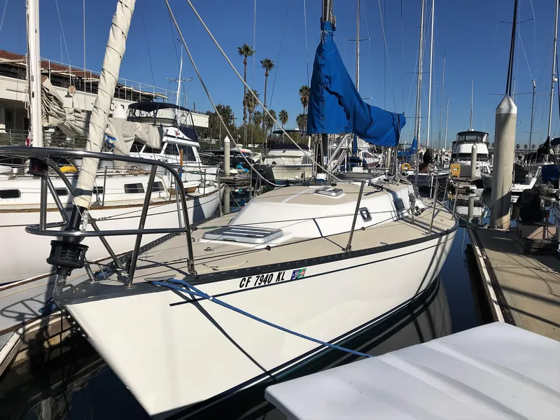 1990 Thomas Marine T35 by Tartan Yachts