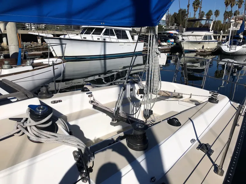 1990 Thomas Marine T35 by Tartan Yachts