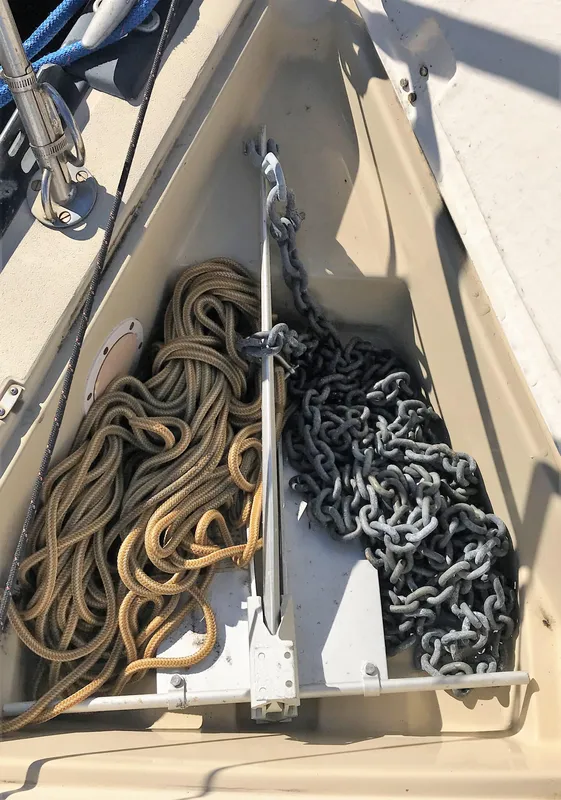 1990 Thomas Marine T35 by Tartan Yachts