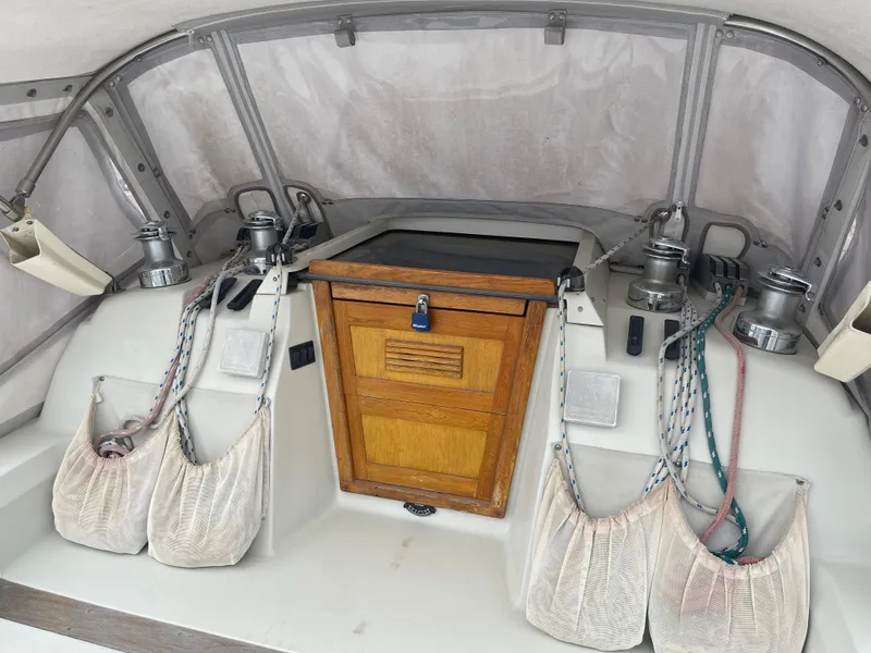 1987 C&C Fiberglass 38-3
