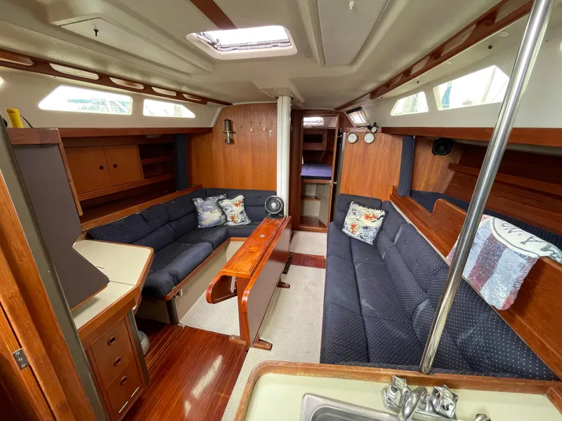 1987 C&C Fiberglass 38-3