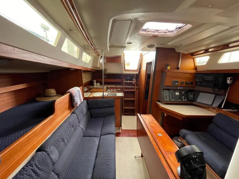 1987 C&C Fiberglass 38-3