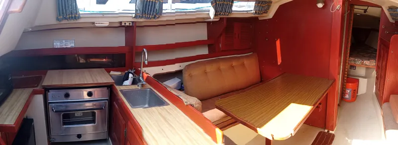 1984 Catalina 30