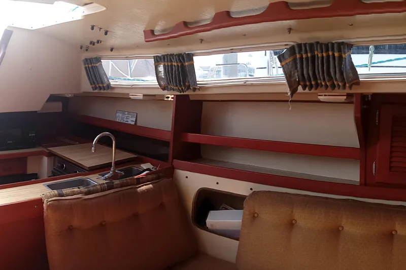 1984 Catalina 30