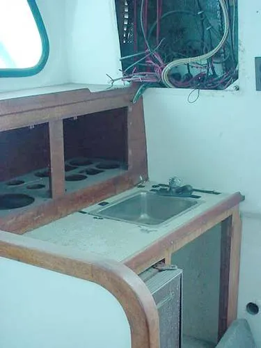 forward cabin interior 3