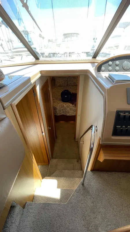 2001 Bayliner 3988 Command Bridge Motoryacht