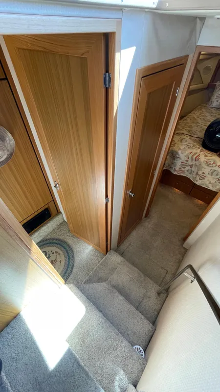 2001 Bayliner 3988 Command Bridge Motoryacht