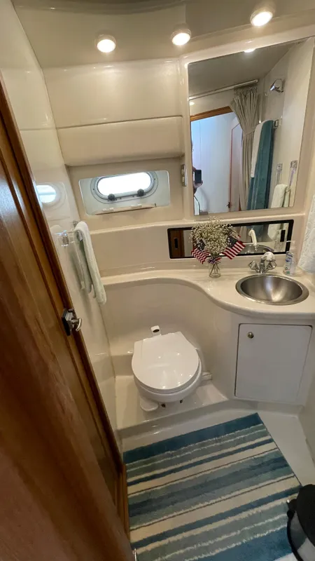 2001 Bayliner 3988 Command Bridge Motoryacht