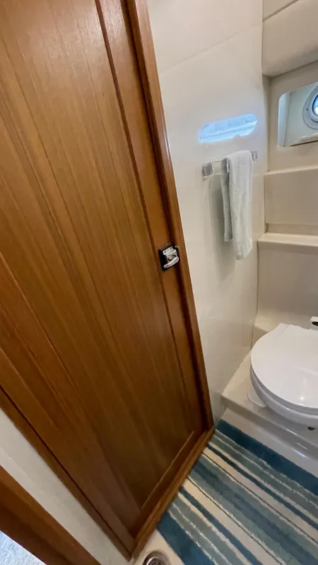 2001 Bayliner 3988 Command Bridge Motoryacht