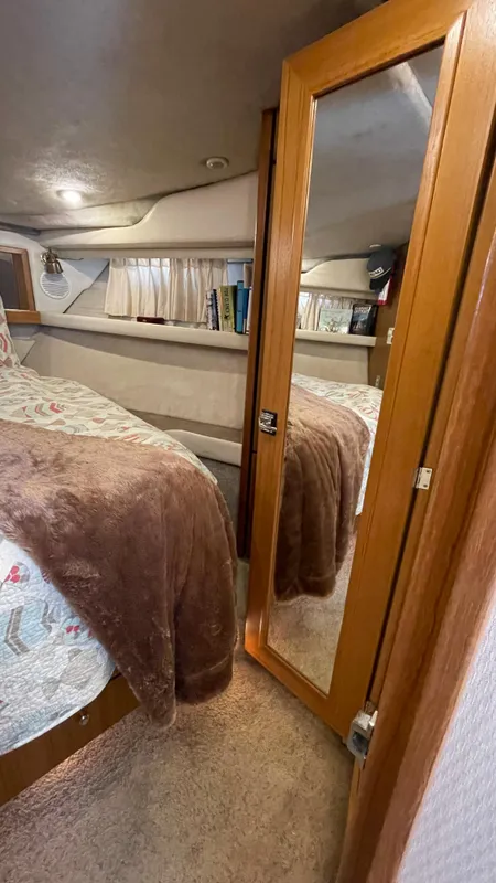 2001 Bayliner 3988 Command Bridge Motoryacht