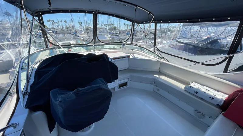 2001 Bayliner 3988 Command Bridge Motoryacht