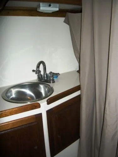 sink & separate shower
