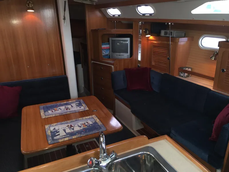2003 Catalina 36 MkII