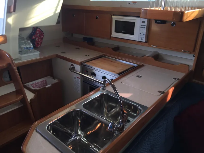 2003 Catalina 36 MkII