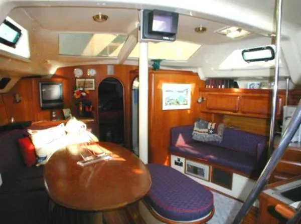 1991 Hunter Passage