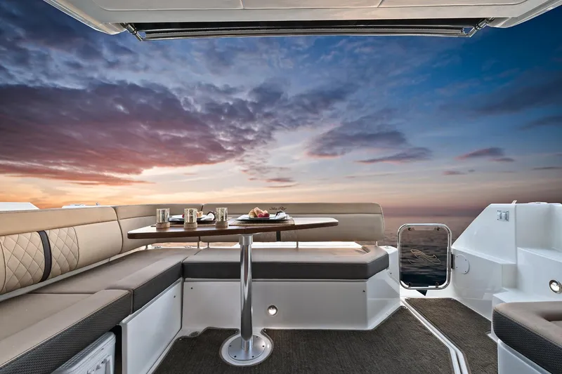 2017 Sea Ray Sundancer 400