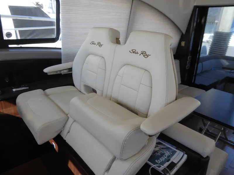 2017 Sea Ray Sundancer 400