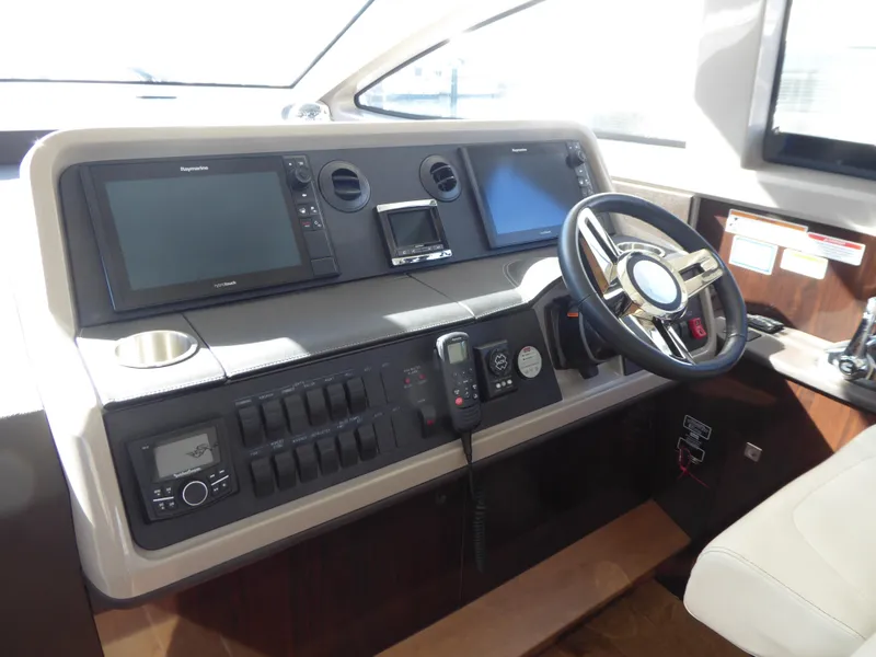 2017 Sea Ray Sundancer 400