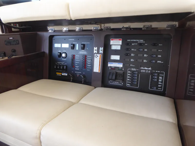 2017 Sea Ray Sundancer 400