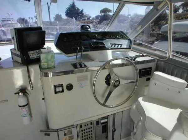 1983 Trojan International 10 Meter Sedan