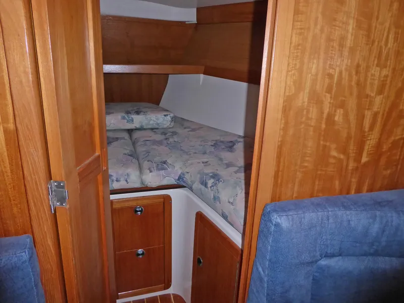 V-berth