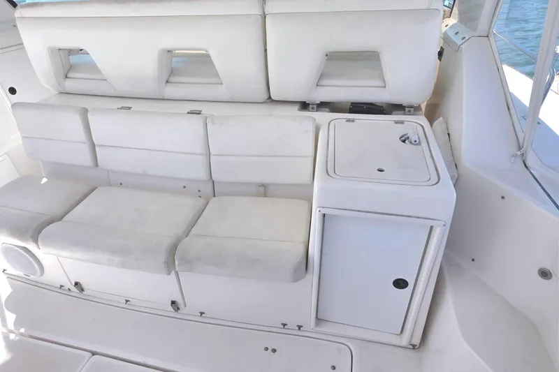 2004 Tiara Yachts 4000 Express interior seating and storage area.