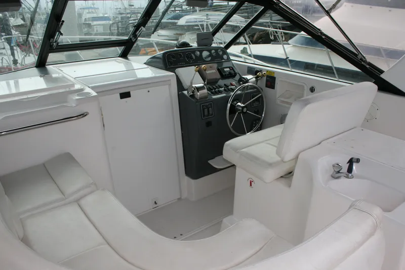 2002 Tiara Yachts Open