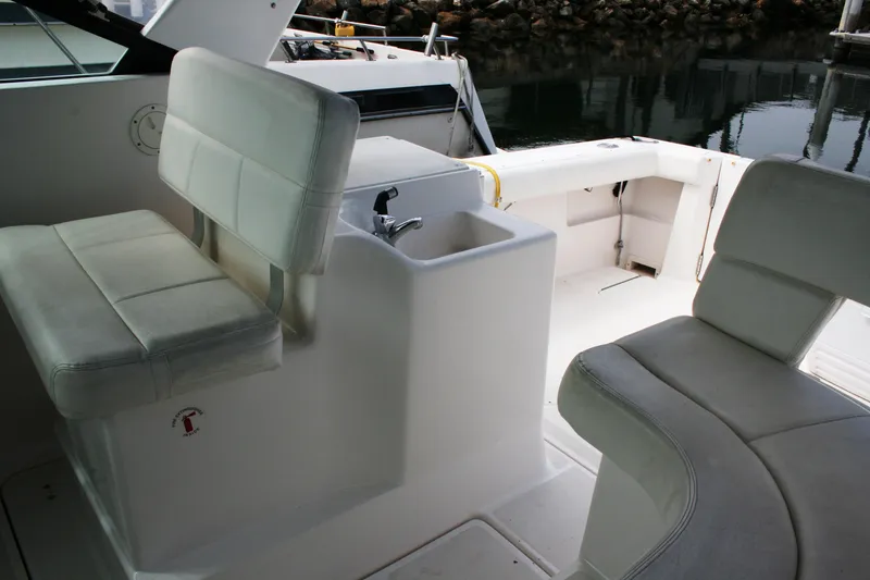 2002 Tiara Yachts Open