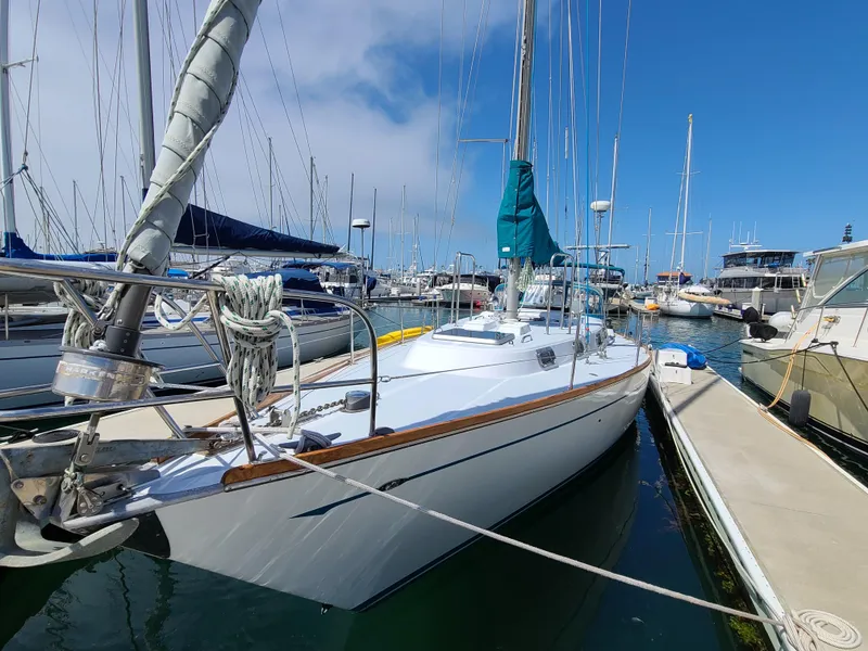 1976 Tartan 37
