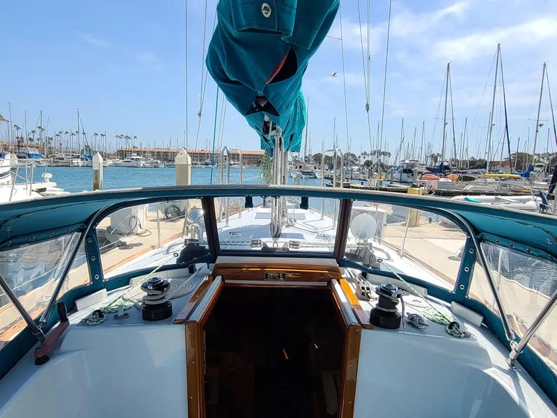 1976 Tartan 37