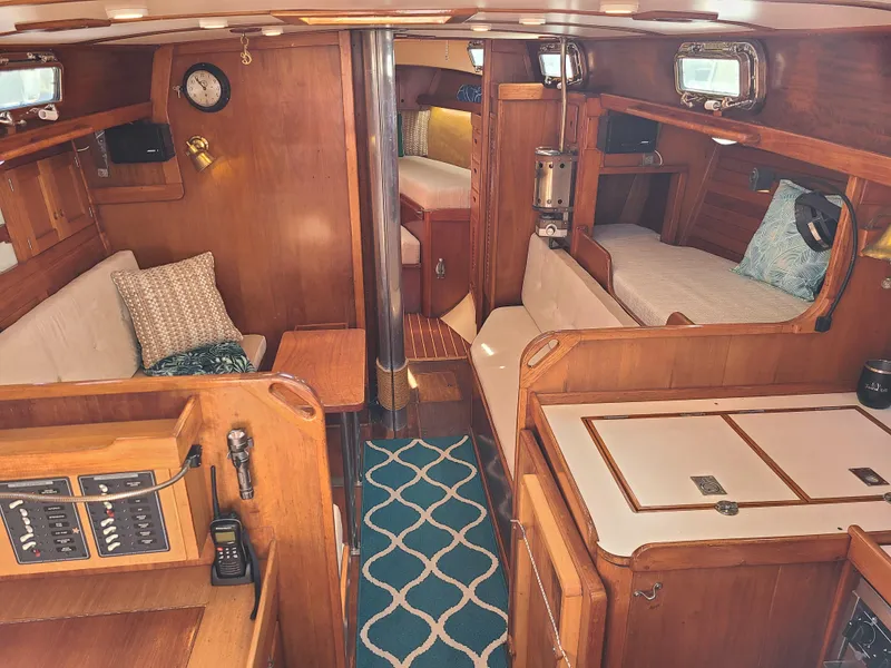 1976 Tartan 37