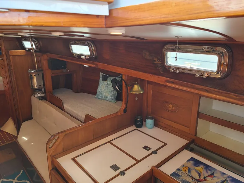 1976 Tartan 37