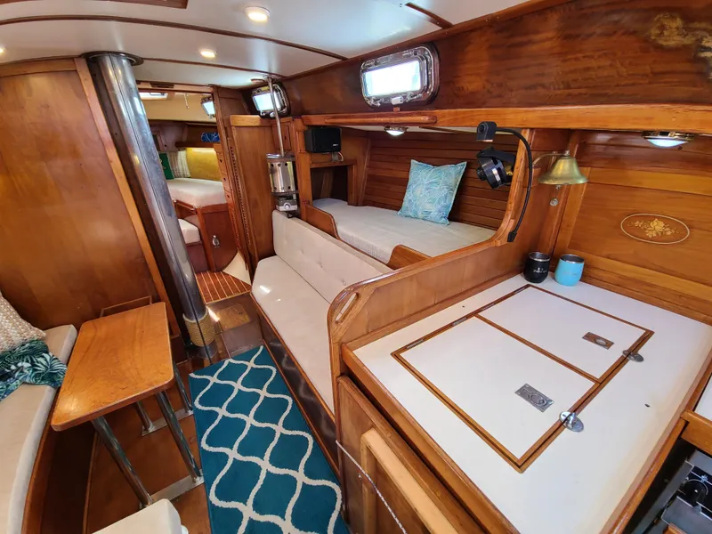 1976 Tartan 37