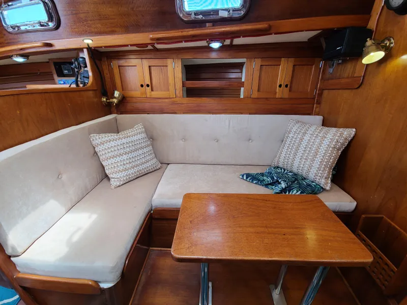 1976 Tartan 37