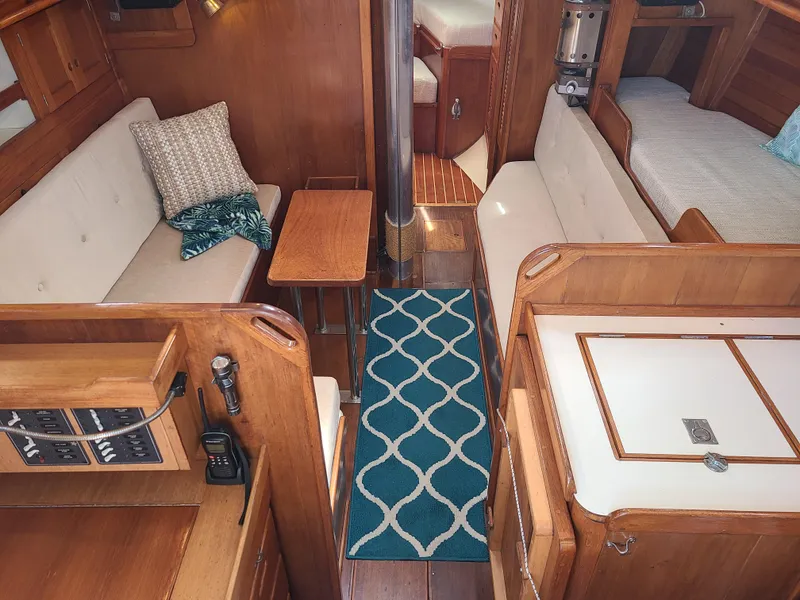 1976 Tartan 37