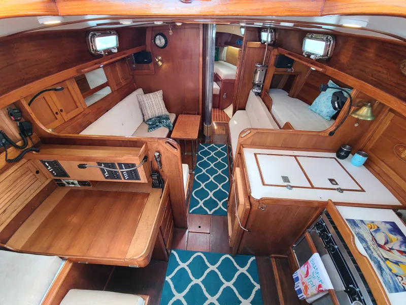 1976 Tartan 37