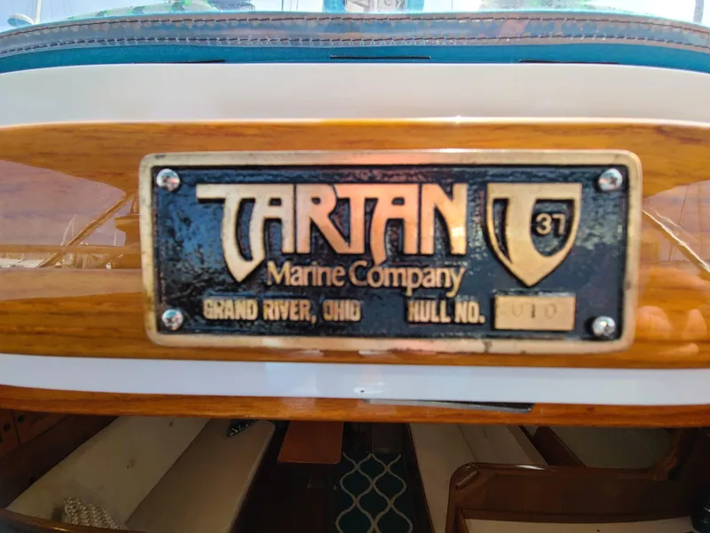 1976 Tartan 37
