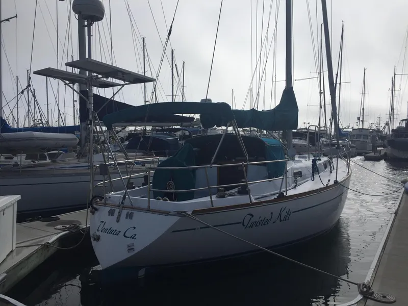 1976 Tartan 37