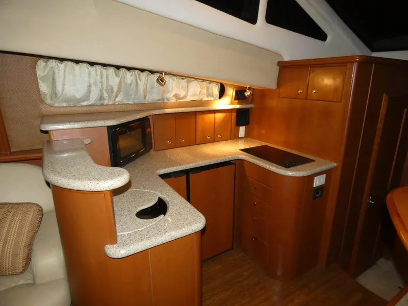 2006 Silverton 43 Sport Bridge