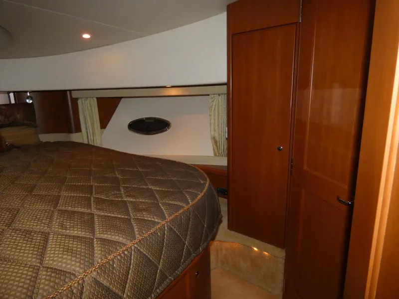 2006 Silverton 43 Sport Bridge