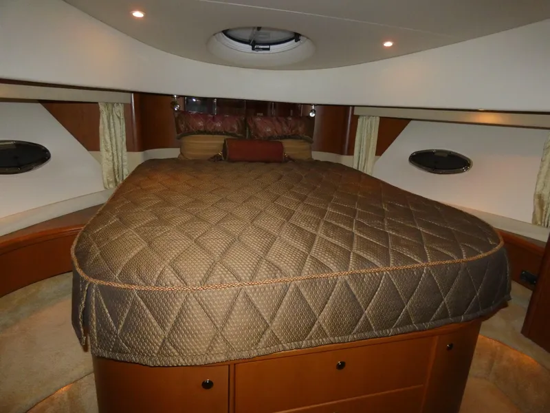2006 Silverton 43 Sport Bridge