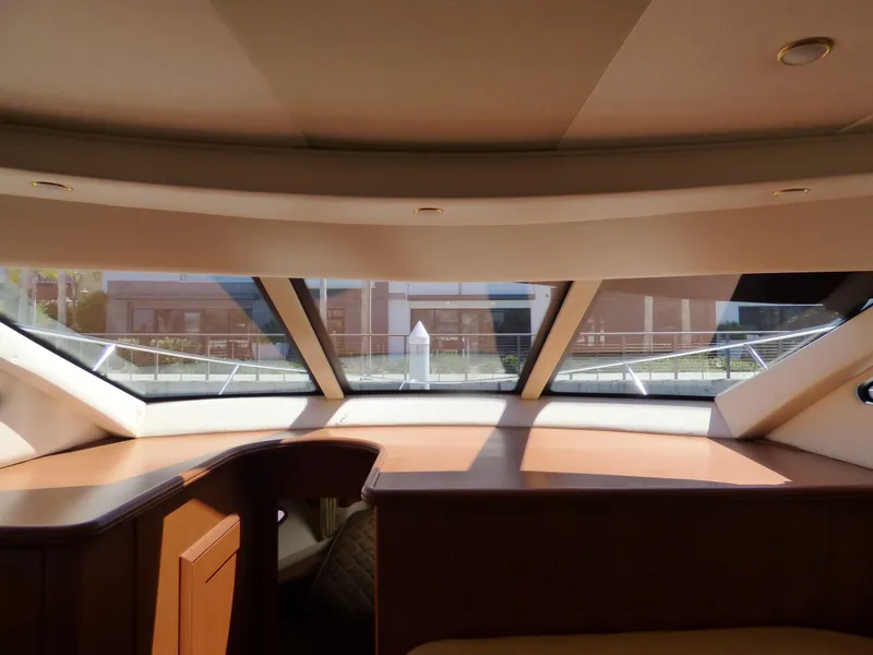 Main Salon Forward Windows