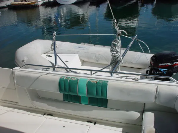 1993 Sea Ray Sundancer 330
