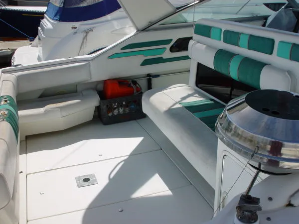 1993 Sea Ray Sundancer 330