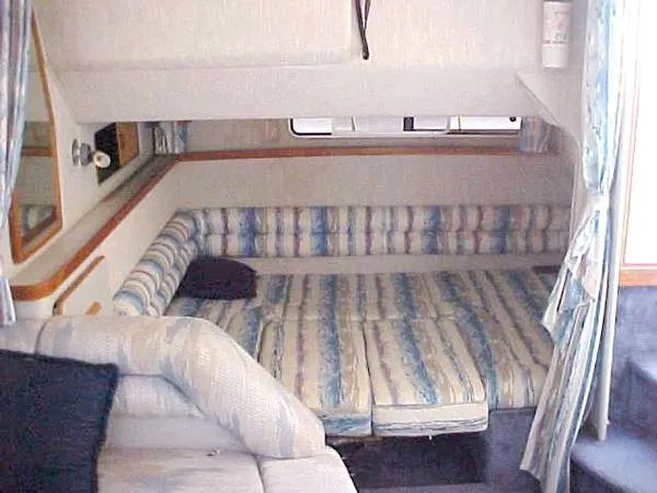 aft mid-cabin