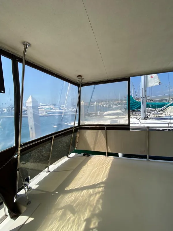 1984 Uniflite 48 Yachtfisher